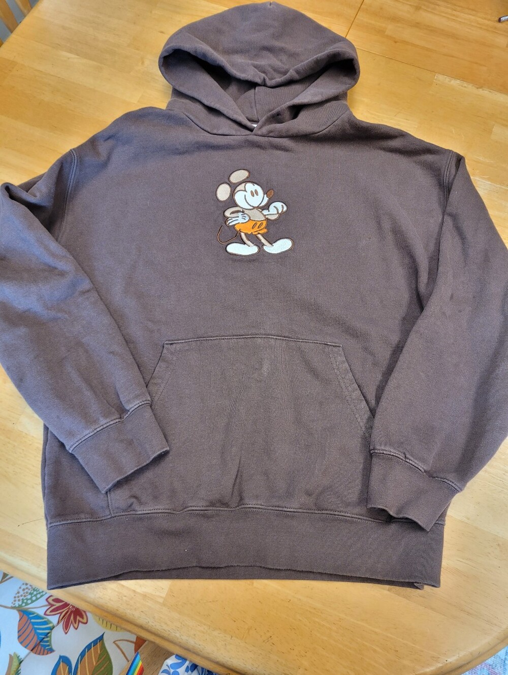 Mickey And Friends Genuine Mousewear Brown Sweatshirt Hoodie Medium